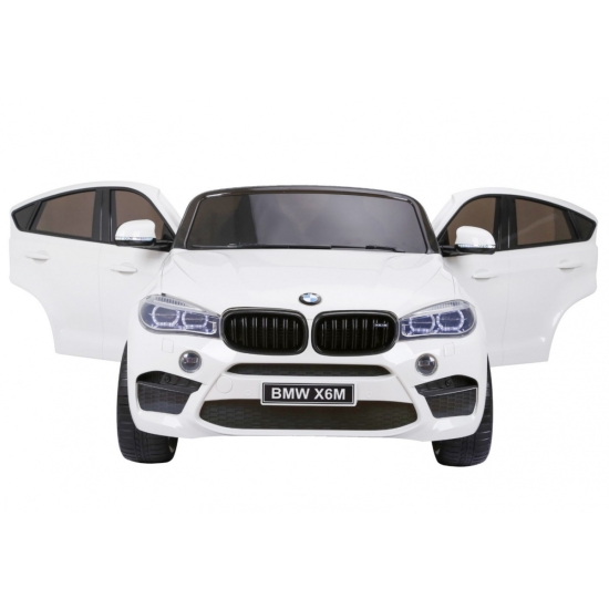 BMW X6M XXL dla 2 dzieci Biały + Pilot + Ekoskóra + Pasy + Wolny Start + MP3 USB + LED