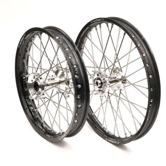 REX WHEELS KOMPLETNE KOŁO TYLNE REX 18 CALI 18-2,15 CZARNA FELGA/SREBRNA PIASTA (OŚ 20MM) DO KTM EXC/SXF TPI , HUSQVARNA SX, SX-F, EXC, TC,TE, (HIGH 3