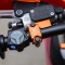 X-GRIP OSŁONA OBEJMA WZMOCNIENIE POMPY SPRZĘGŁA (ANTI BREAK CLAMP CLUTCH) BREMBO PO 2024 ROKU BETA,KTM, HUSQVARNA,SHERCO,GASGAS KOLOR POMARAŃCZOWY